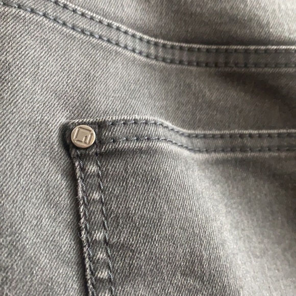 Lafayette 148 Charcoal Gray Straight Leg Jeans - Picture 10 of 11